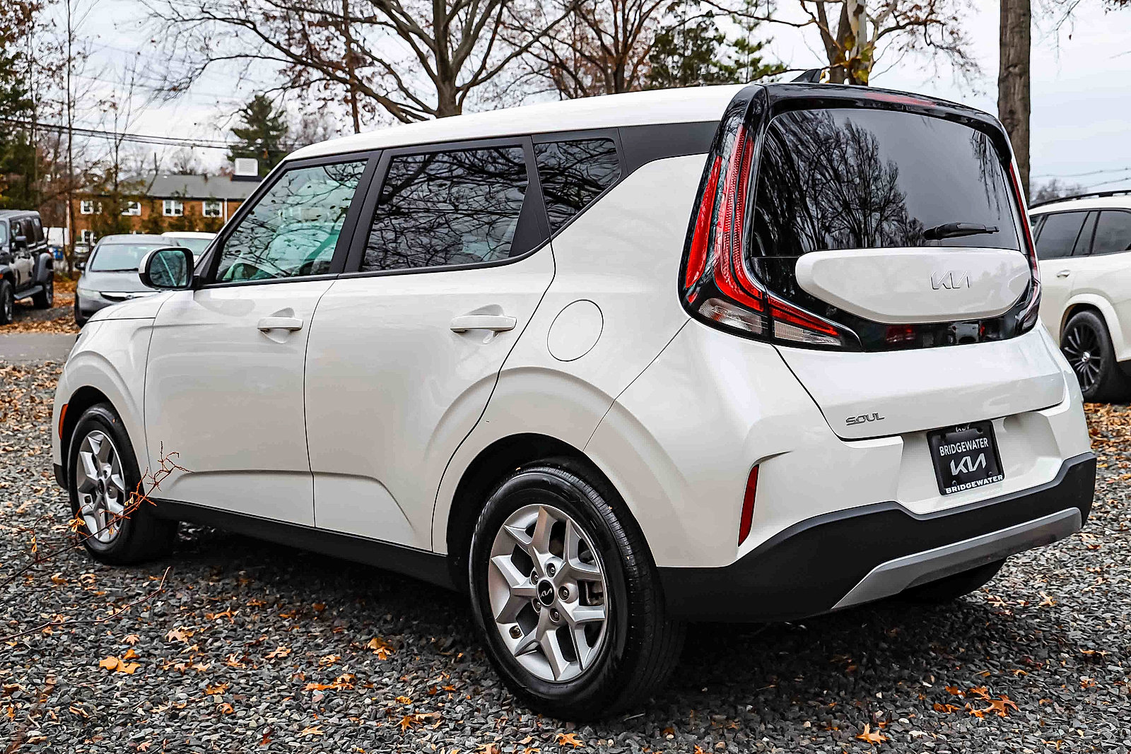 2025 Kia Soul LX photo 2