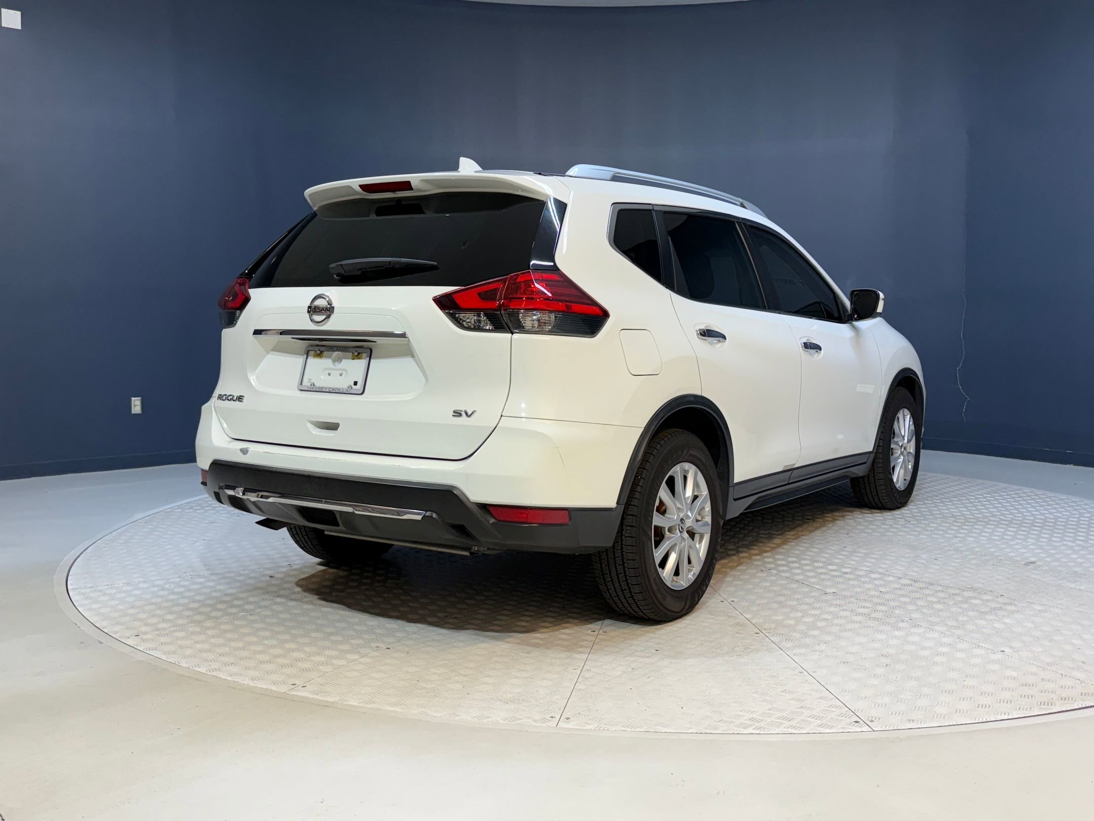 2017 Nissan Rogue SV photo 8