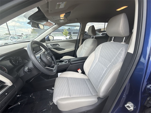 2023 Nissan Rogue SV photo 11