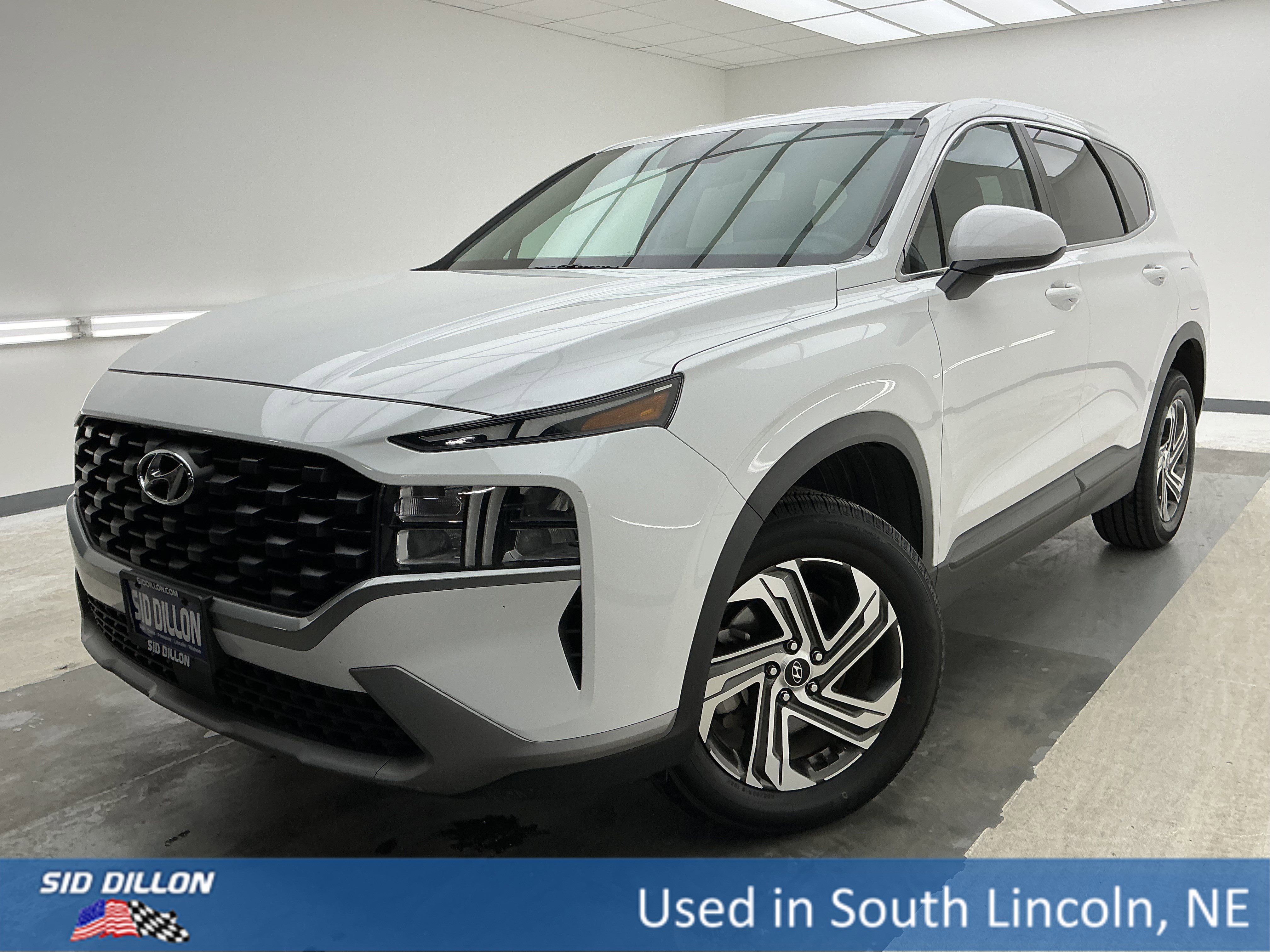 2023 Hyundai Santa Fe SE's photo