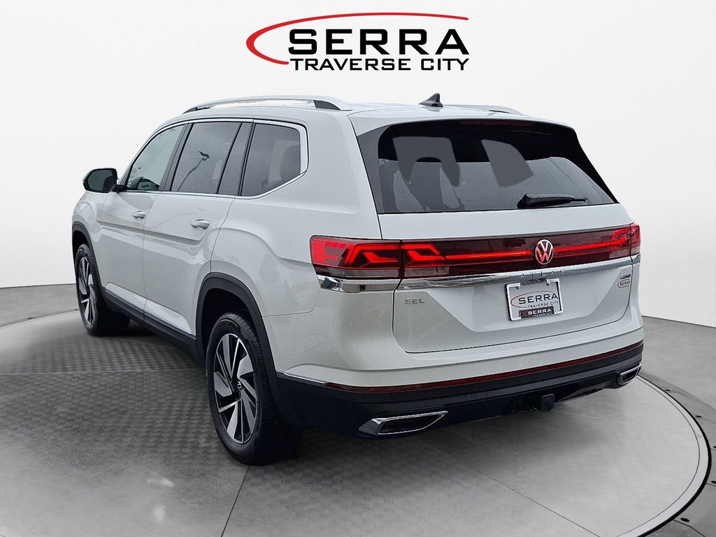 2025 Volkswagen Atlas SEL photo 3
