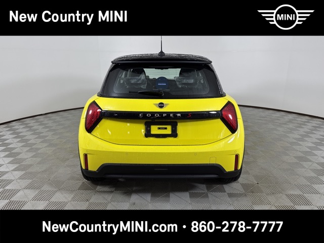 2025 Mini Cooper 2 Door Hardtop Signature photo 6