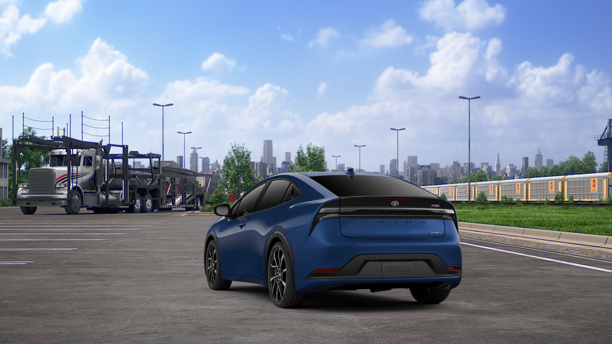 2026 Toyota Prius Plug-in Hybrid XSE photo 4