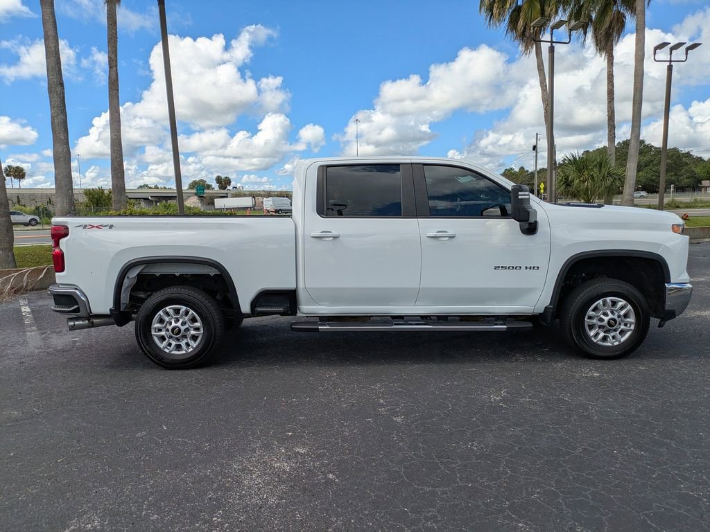 2024 Chevrolet Silverado 2500HD photo 3