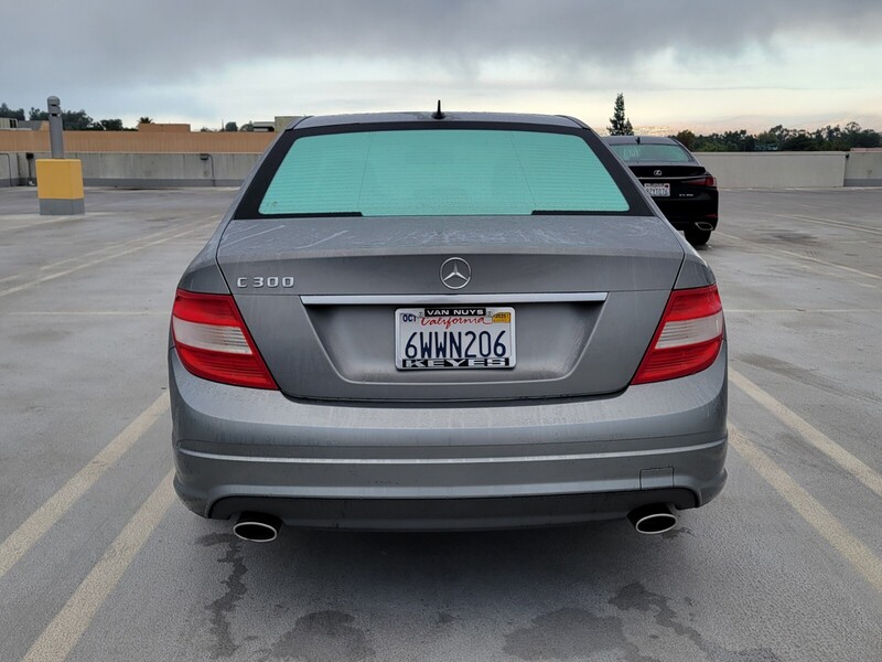 2011 Mercedes Benz C 300 photo 3