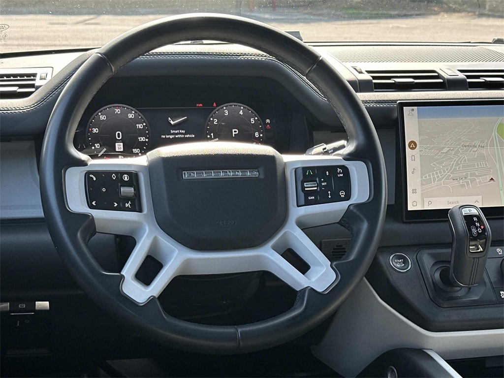 2025 Land Rover Defender S photo 25