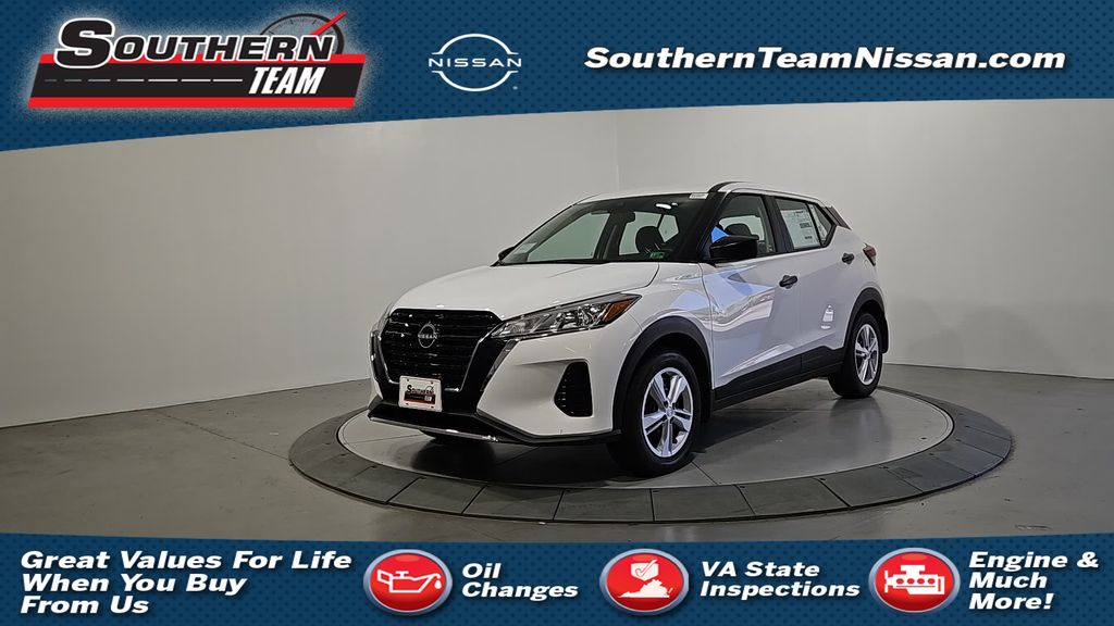 2025 Nissan KICKS PLAY Base's photo