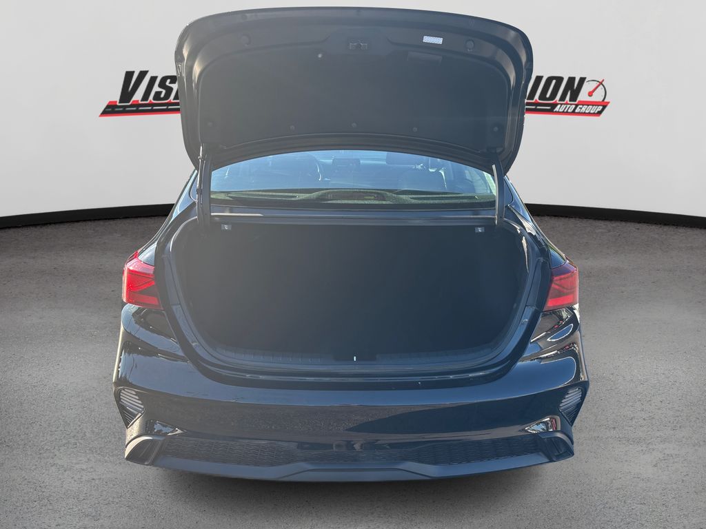 2023 Kia Forte LXS photo 10