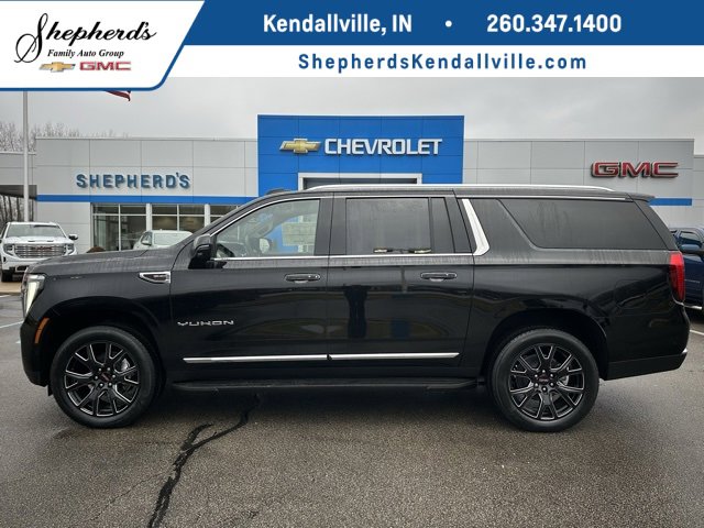 2026 GMC Yukon XL Elevation's photo