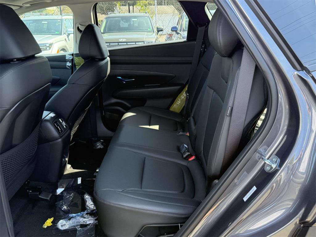 2025 Hyundai Tucson Hybrid SEL Convenience photo 13