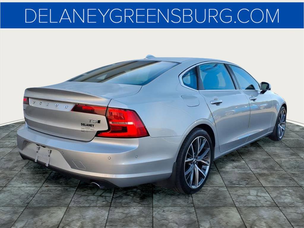 2018 Volvo S90 T5 Momentum photo 3