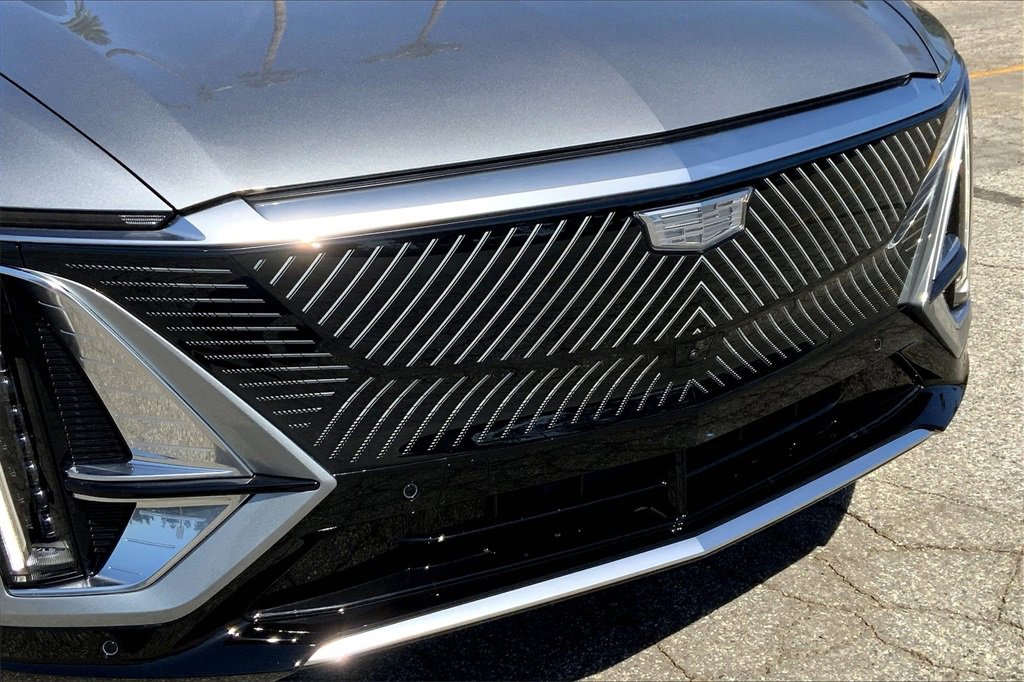 2025 Cadillac Lyriq Luxury photo 31