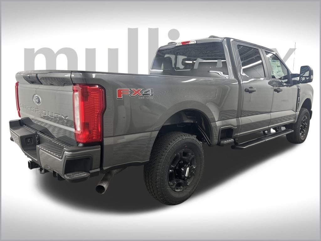 2026 Ford F-250 XL photo 3