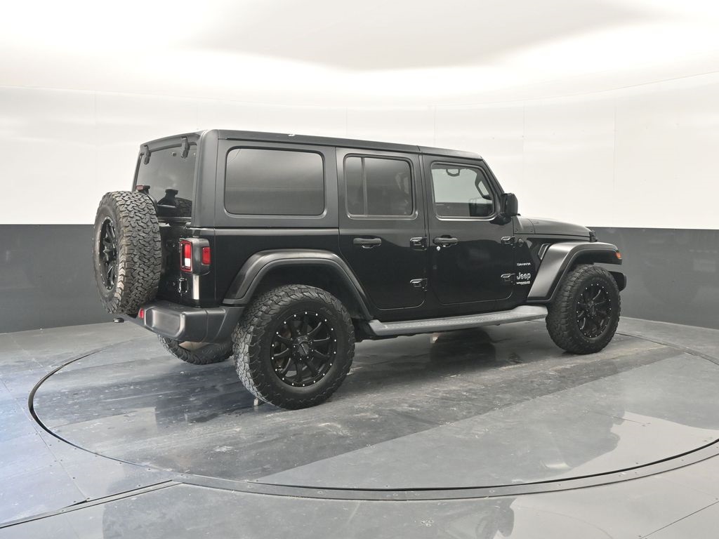 2019 Jeep Wrangler Unlimited Sahara photo 14