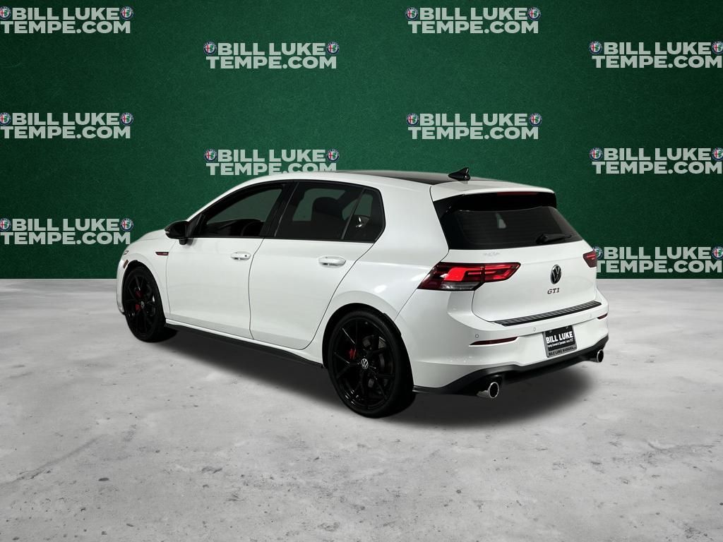 2024 Volkswagen Golf GTI SE photo 4