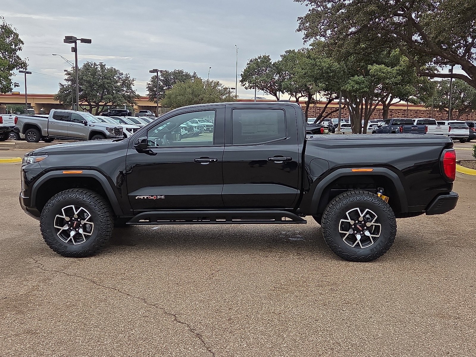 2026 Gmc Canyon AT4X photo 2