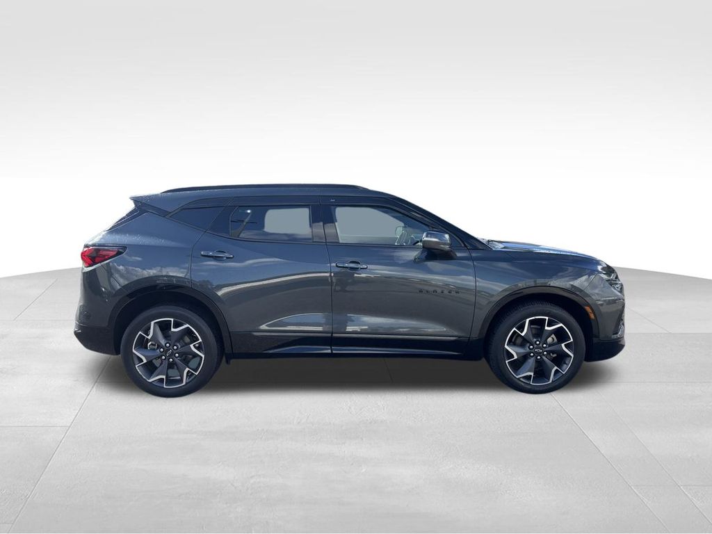 2019 Chevrolet Blazer RS photo 3