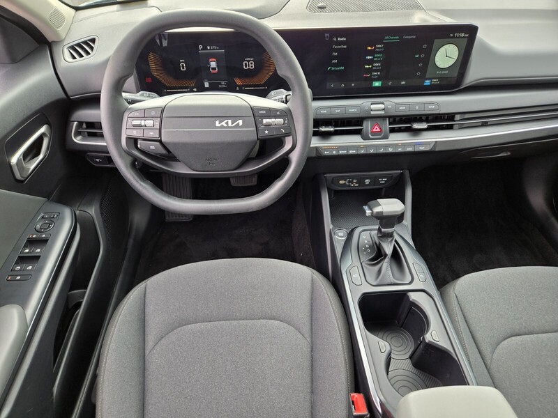 2025 Kia K4 LXS photo 12