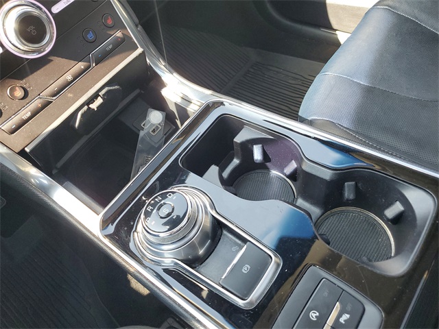 2019 Ford Edge Titanium photo 17