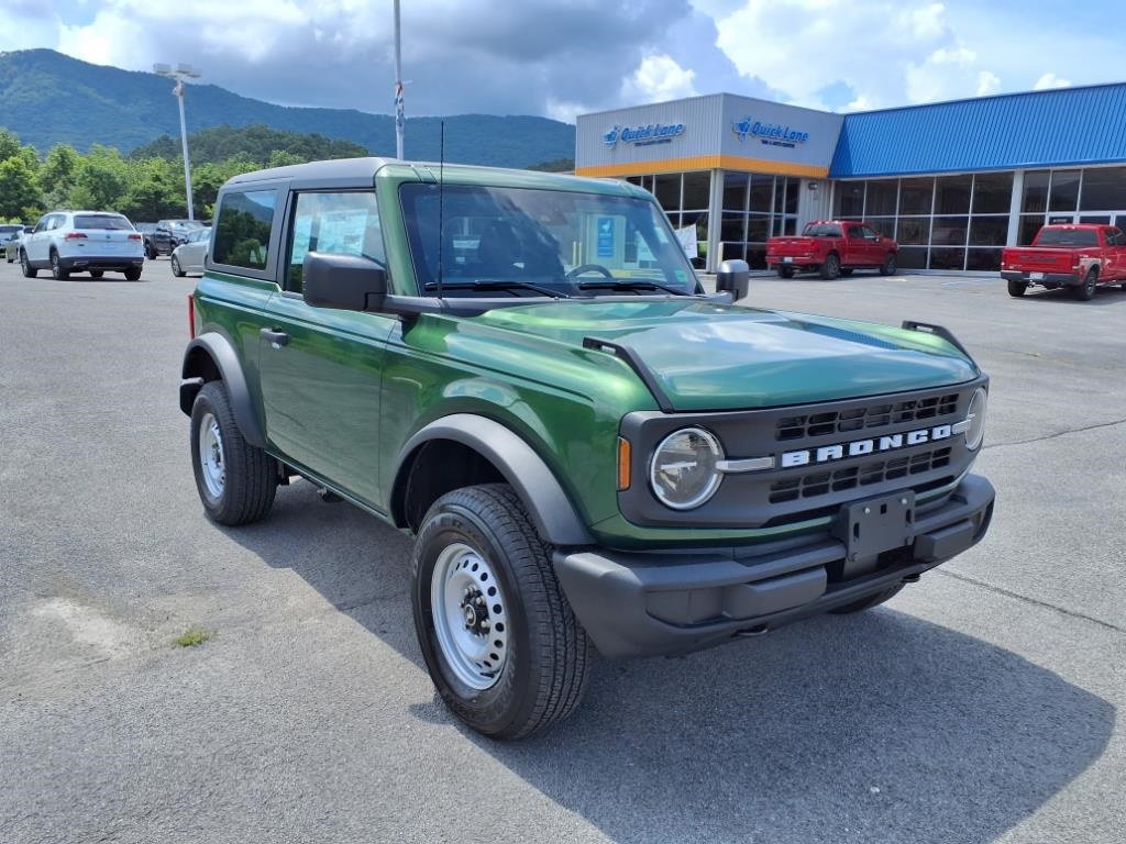 2025 Ford Bronco Base photo 13