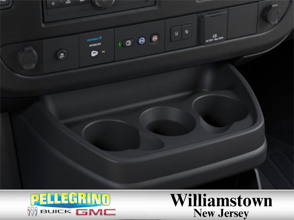 2025 Gmc Savana Cargo 2500 photo 21