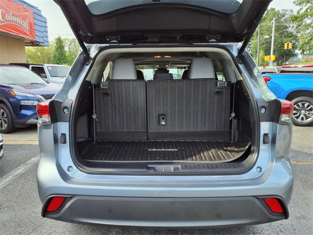 2020 Toyota Highlander XLE photo 6