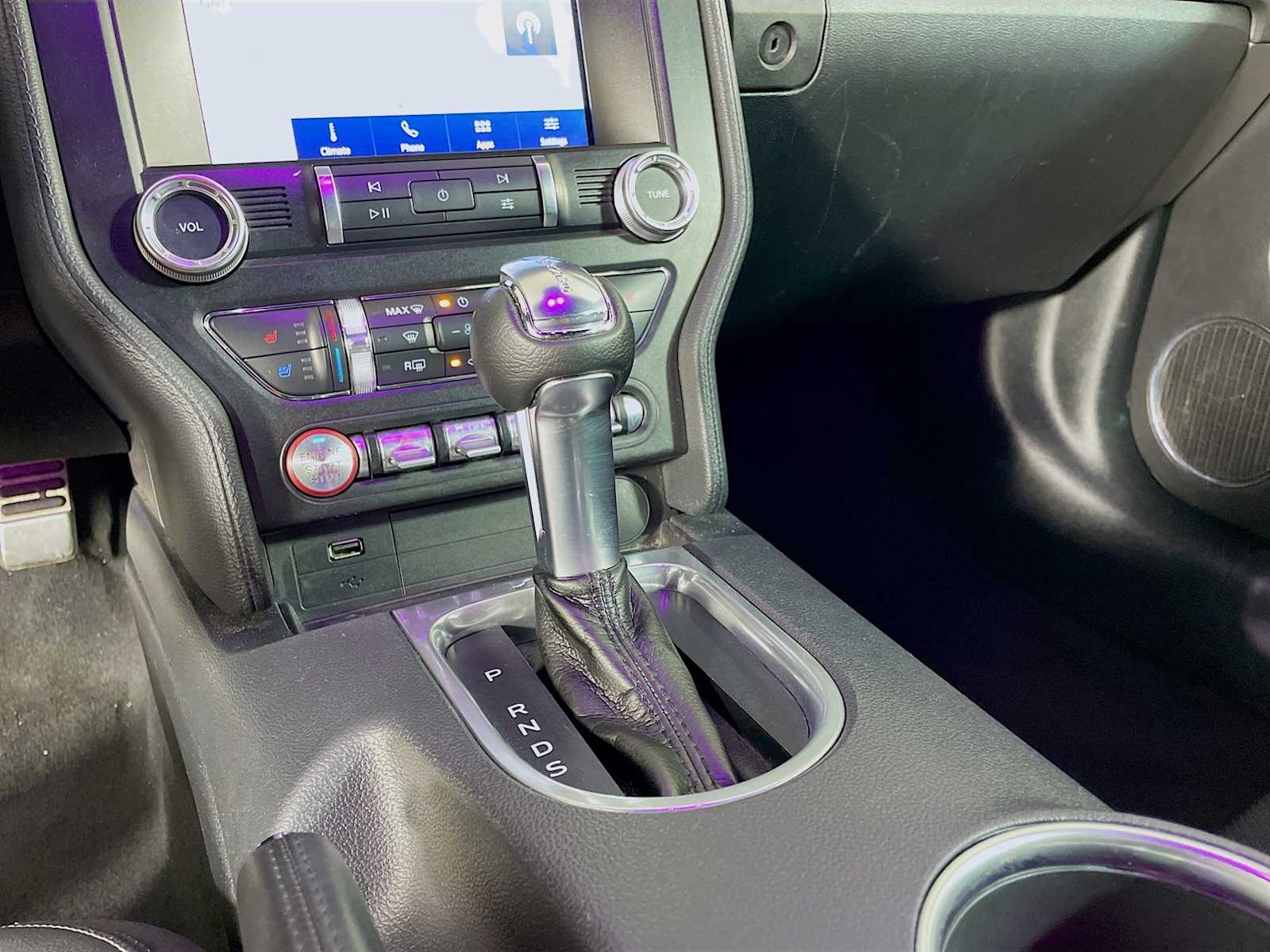 2022 Ford Mustang EcoBoost Premium photo 14