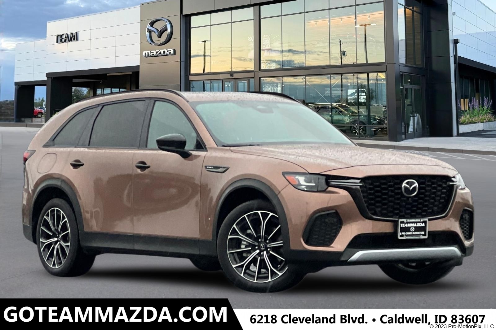 2025 Mazda CX-70 Premium Plus Package's photo