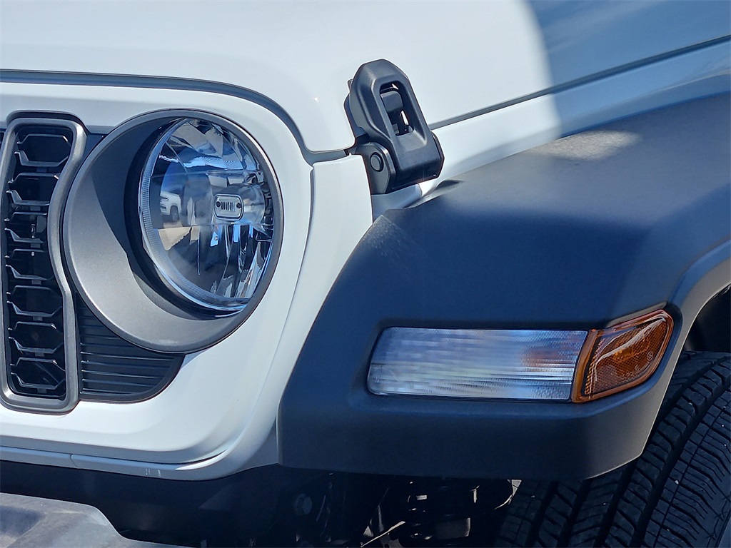 2025 Jeep Gladiator Sport photo 3