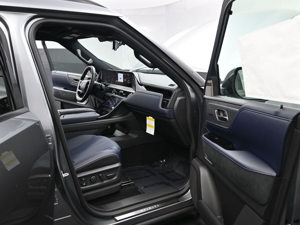 2026 Infiniti QX80 Sensory photo 19