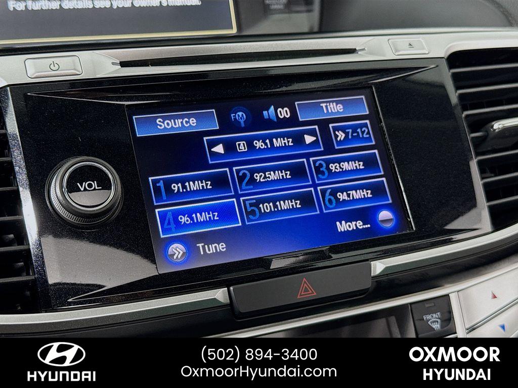 2015 Honda Accord Hybrid Touring photo 15