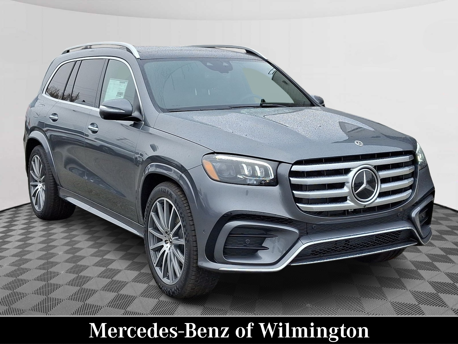 2025 Mercedes-Benz GLS Base's photo