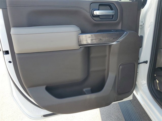 2022 Chevrolet Silverado 2500HD LTZ photo 24