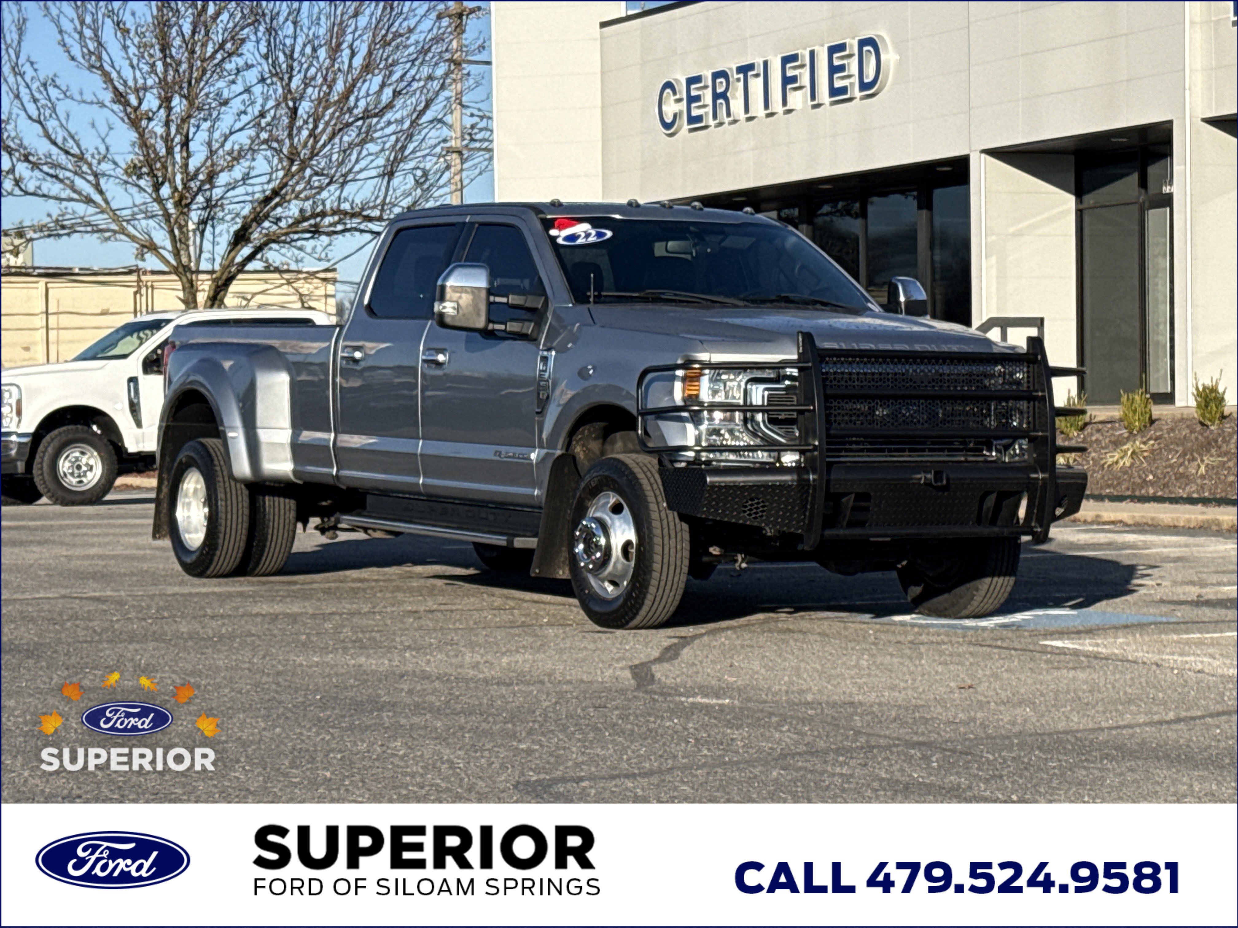 2022 Ford F-350 Super Duty Lariat's photo