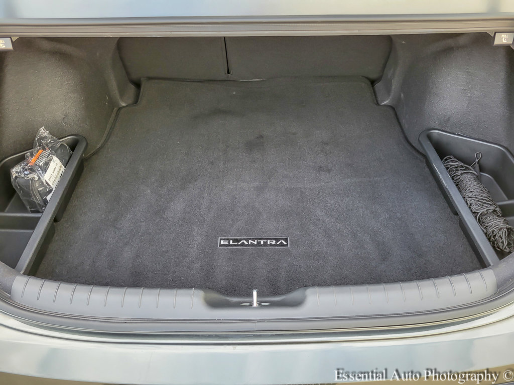 2024 HYUNDAI ELANTRA - Image 19