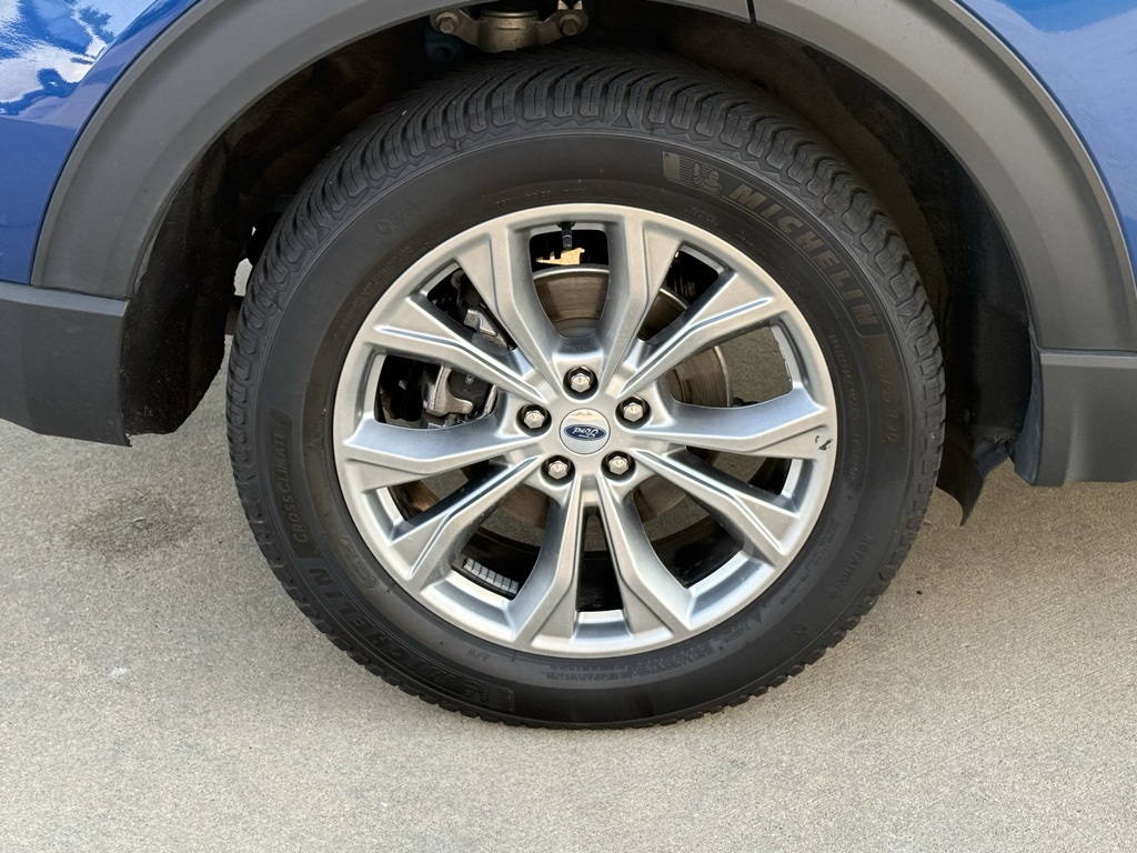 2022 Ford Explorer Limited photo 9