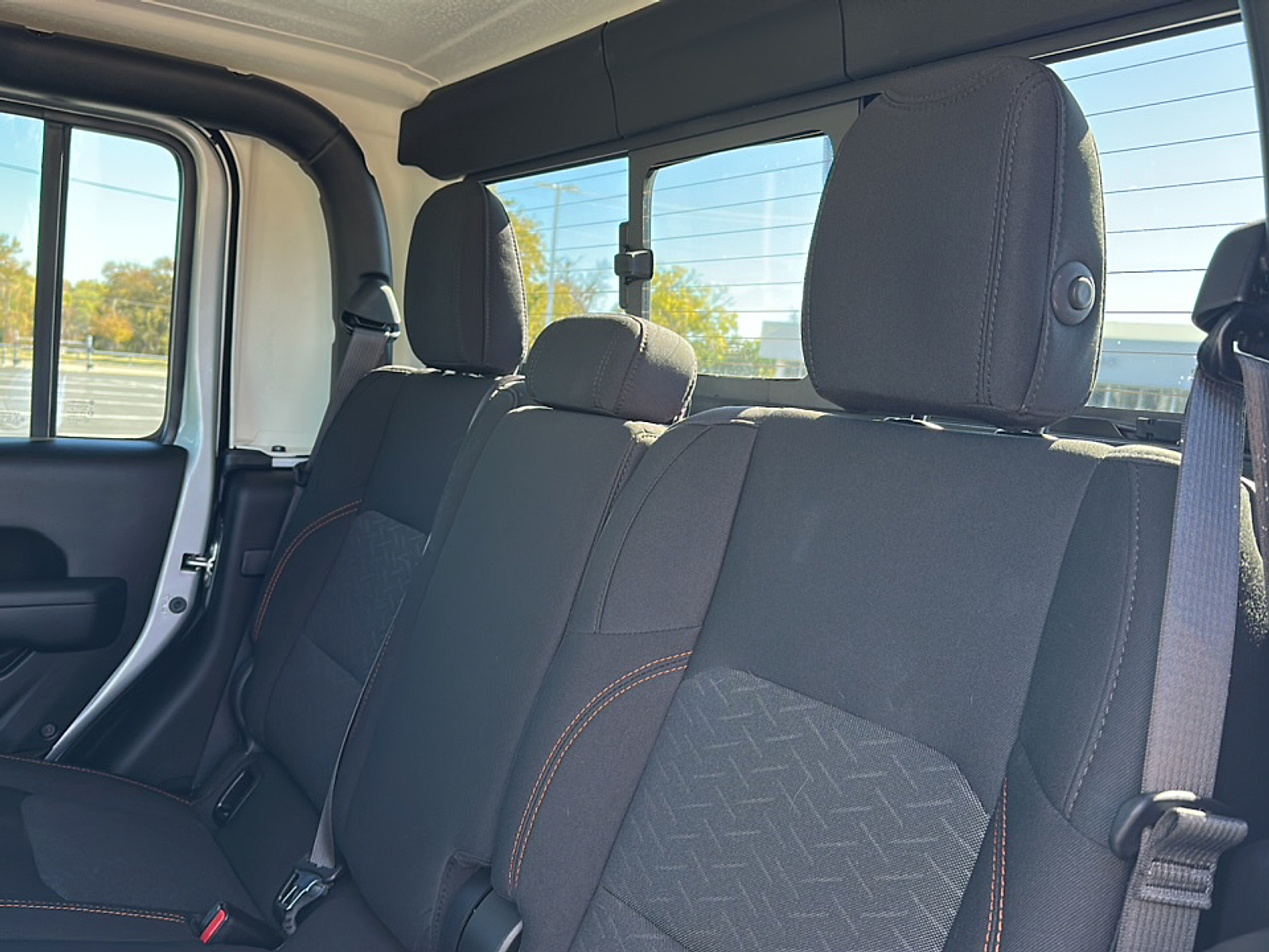 2023 Jeep Gladiator Mojave photo 3