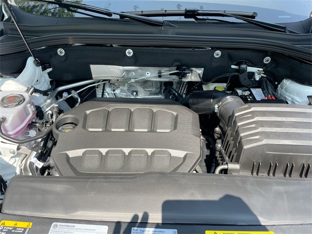 2025 Volkswagen Atlas Peak Edition SE Technology photo 30