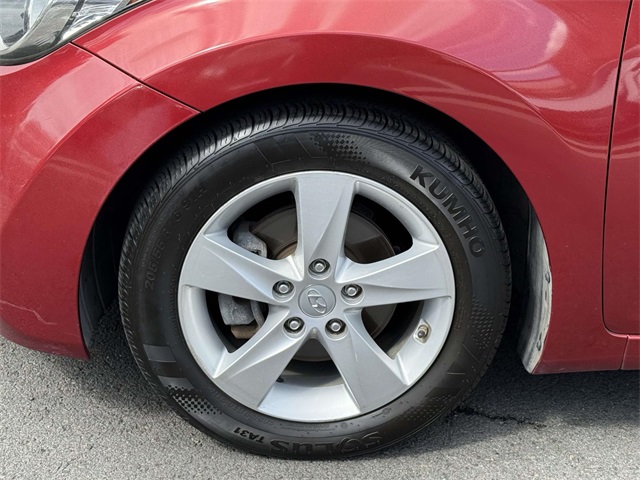 2013 Hyundai Elantra GLS photo 11