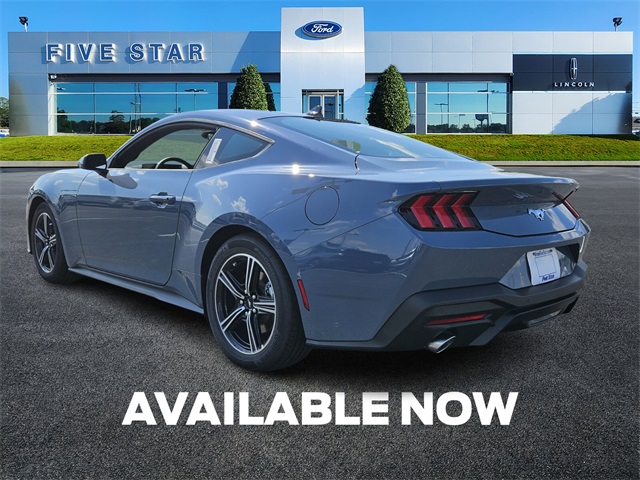 2025 Ford Mustang EcoBoost photo 5