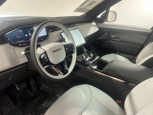 2025 Land Rover Range Rover Sport SE photo 10