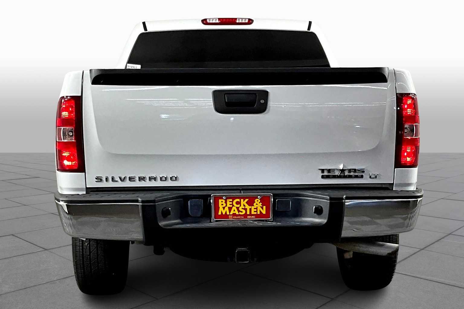 2012 Chevrolet Silverado 1500 LT photo 4