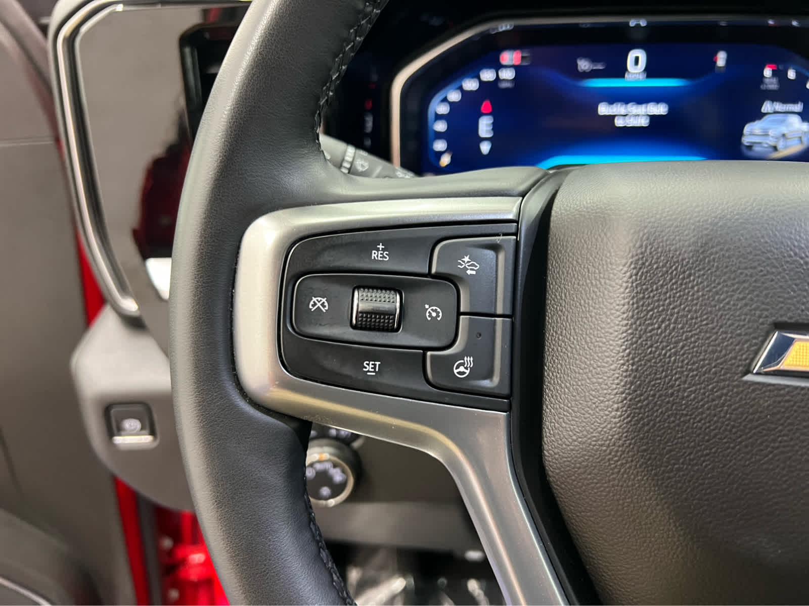 2025 Chevrolet Silverado 1500 LT photo 13
