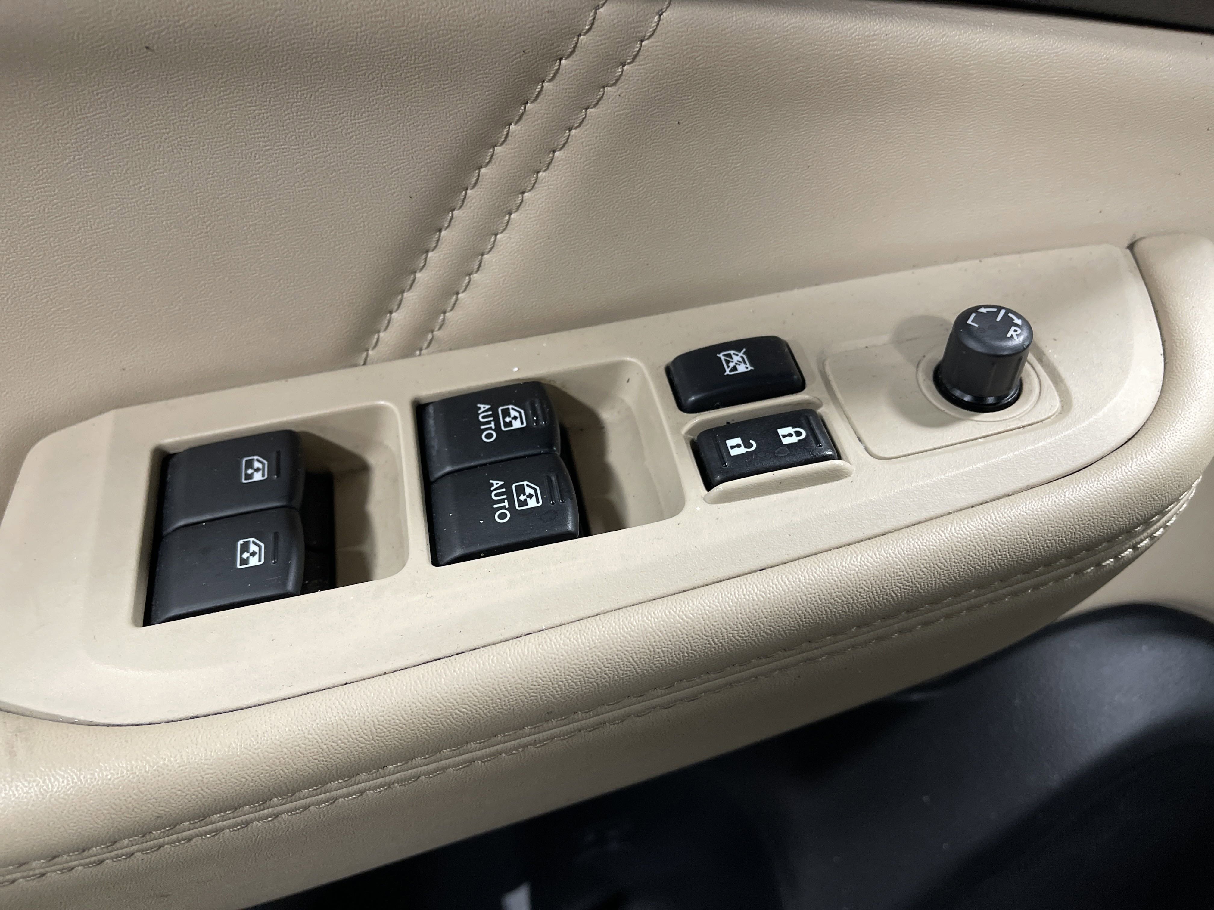 2019 Subaru Outback Limited photo 5