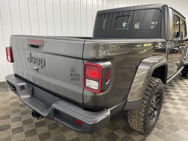 2021 Jeep Gladiator Willys photo 4
