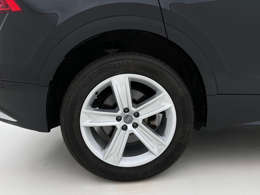 2019 Audi Q8 Premium photo 31