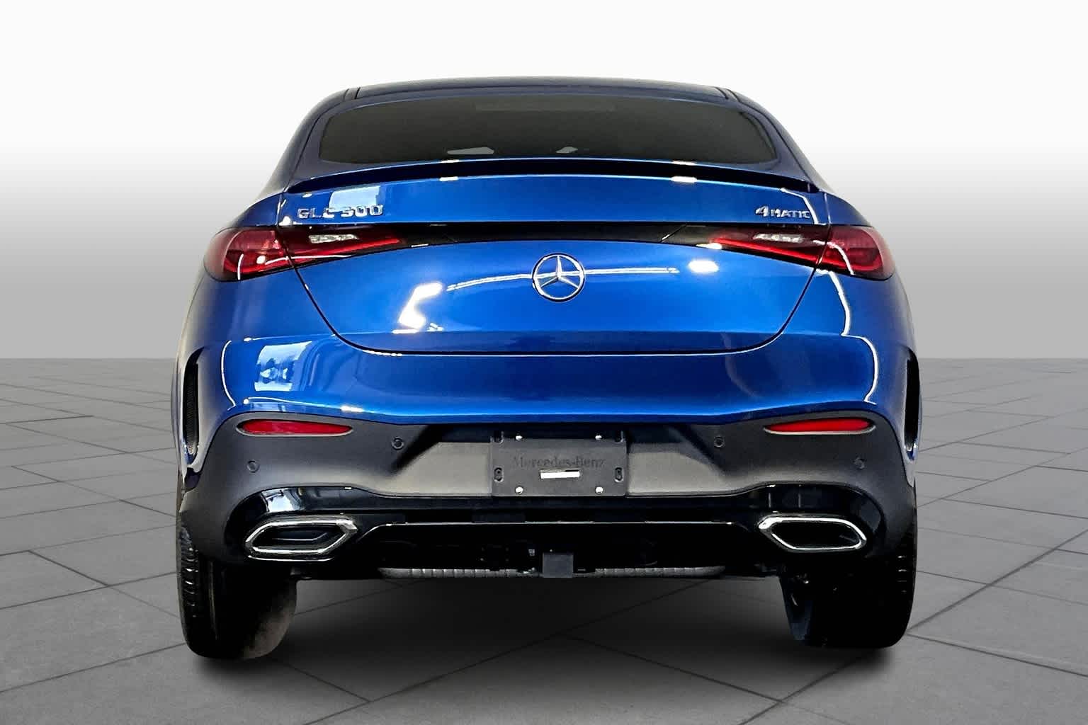 2025 Mercedes Benz GLC 300 4MATIC photo 4