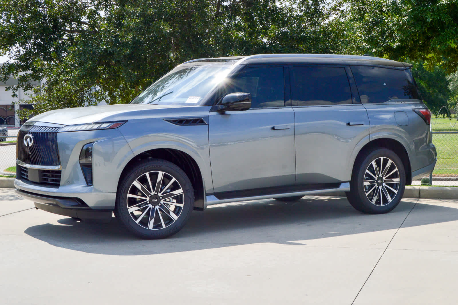 2026 INFINITI QX80 Autograph's photo