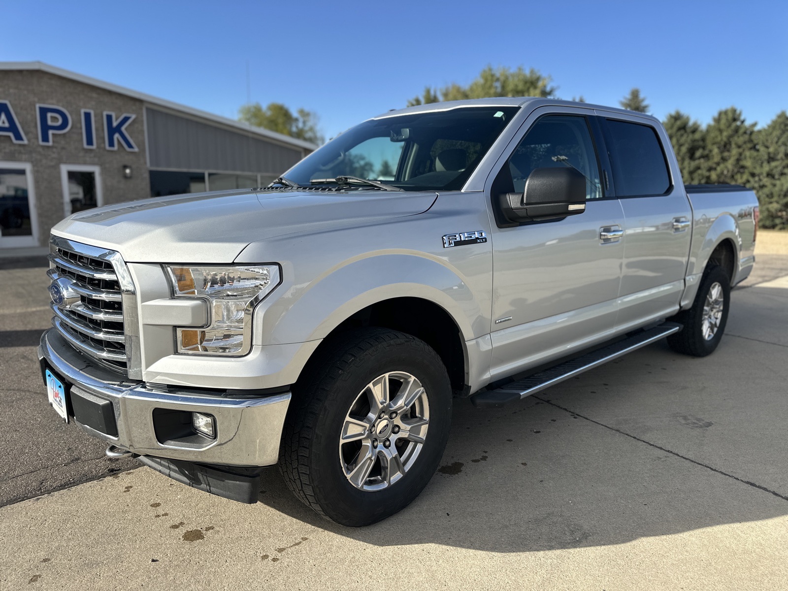 Used 2017 Ford F-150 XLT with VIN 1FTEW1EG2HKE37398 for sale in Luverne, Minnesota