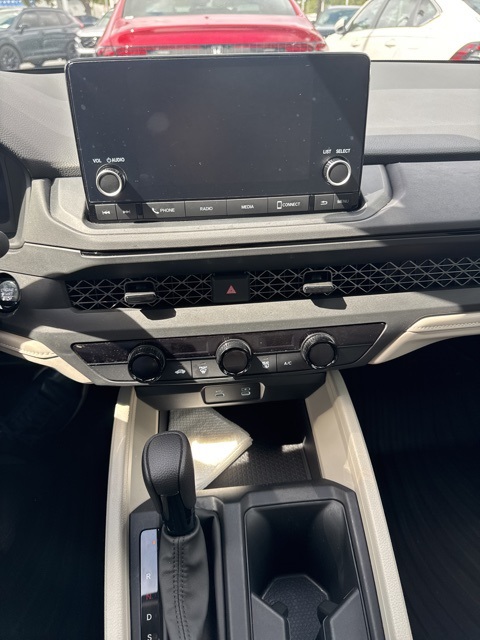 2025 Honda Accord LX photo 8